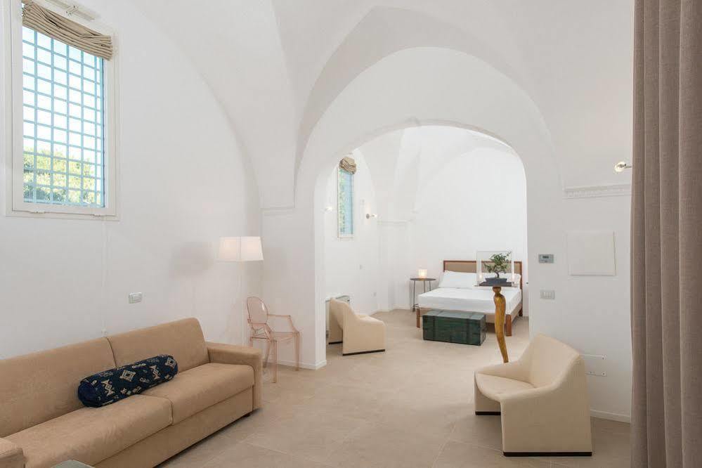 Le Bifore Charming House Lecce Exterior foto